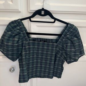 CROPPED PLAID SMOCKED TOP. MADEWELL